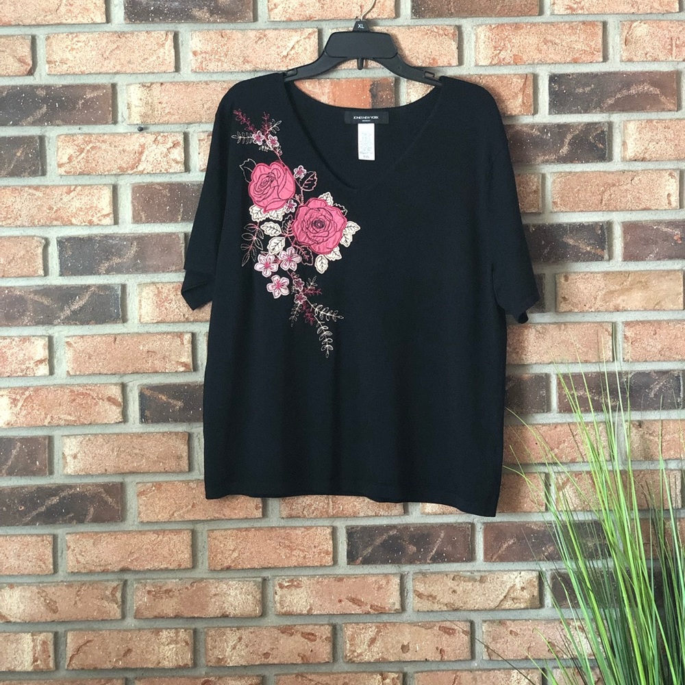 Jones New York Embroidered Top